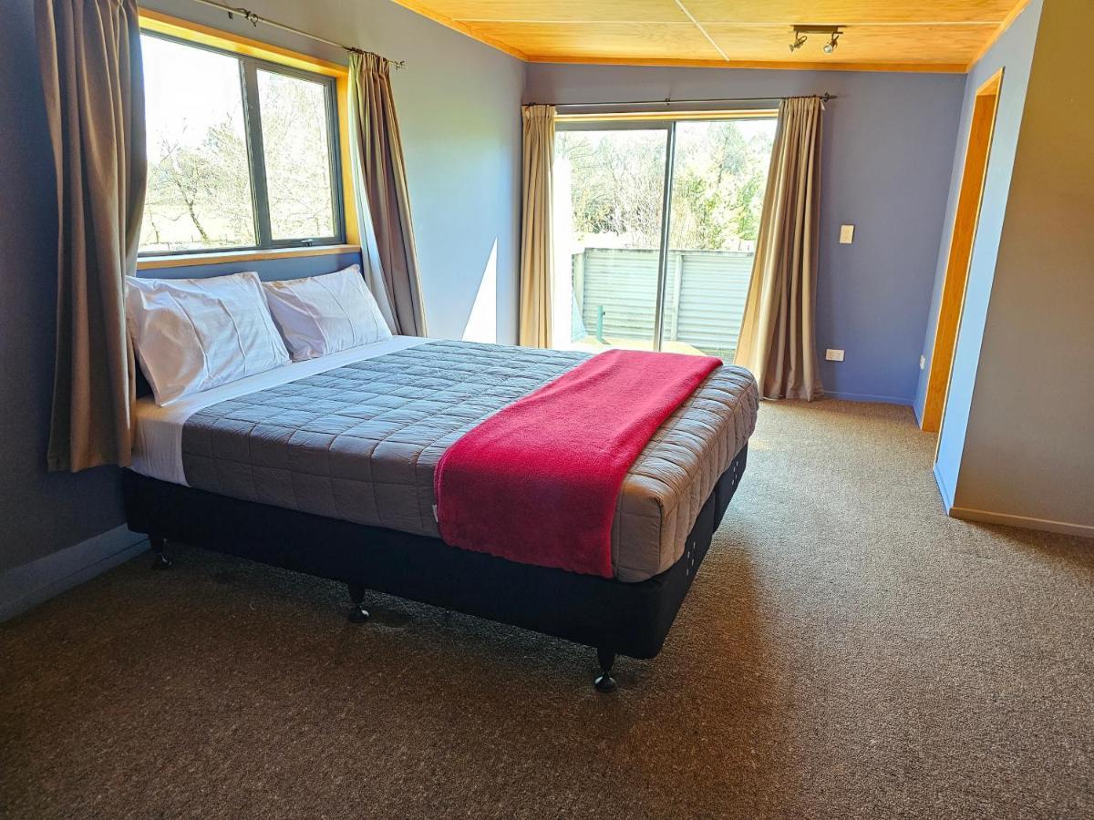 Te Anau Farm Cottage 외부 사진